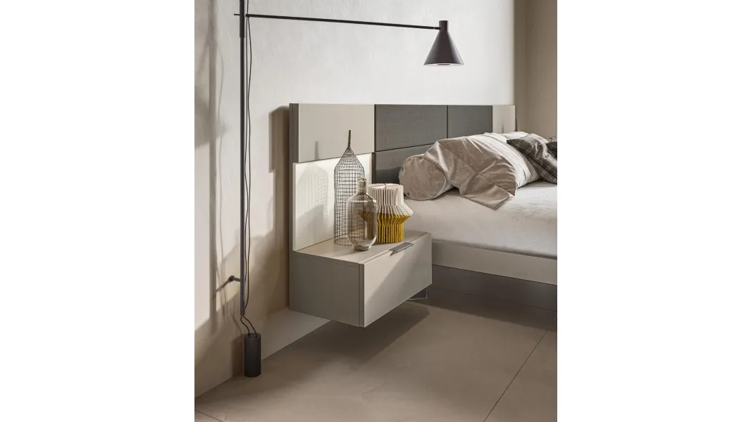 Comodino sospeso Virgo di Marka Total Living