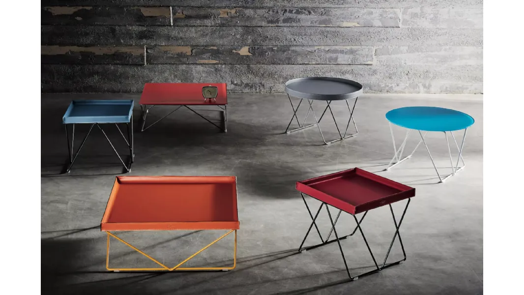 Tavolino Flexus con top in cuoio di Bontempi