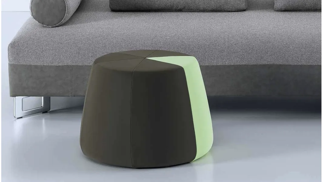 Pouf Joker Spicchio in tessuto con colore in contrasto di Deas