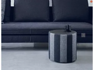 Pouf cilindrico in tessuto Nico di Deas