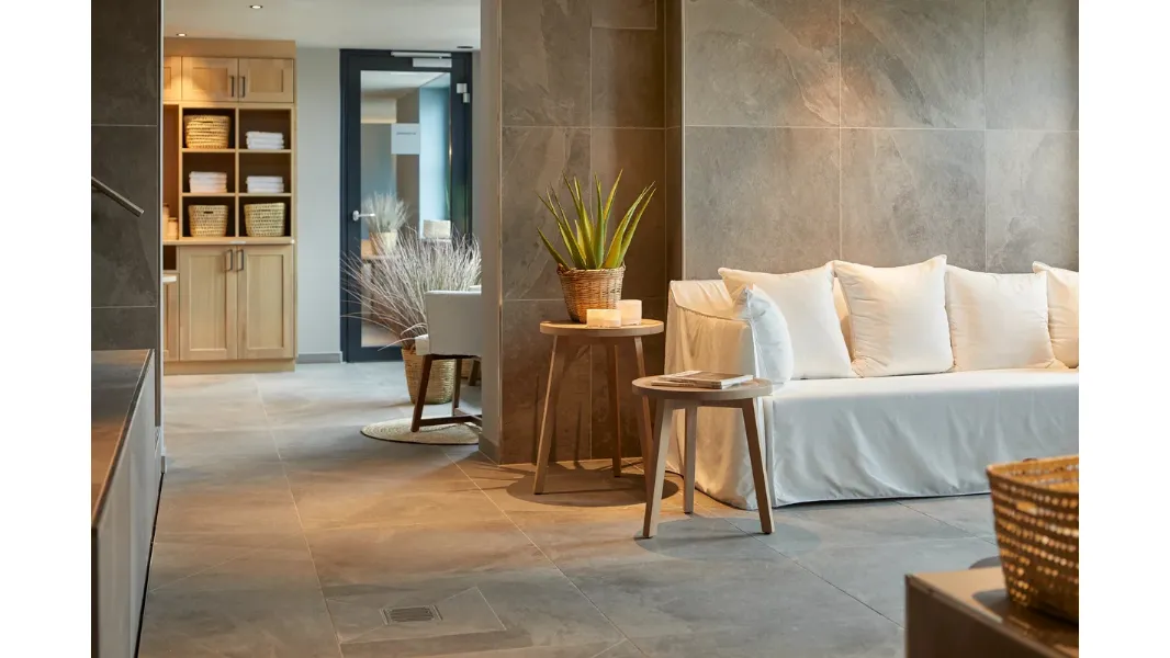 Tavolino in legno Gray di Gervasoni