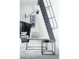 Tavolino Team con base in metallo e top disponibile in varie finiture di Novamobili