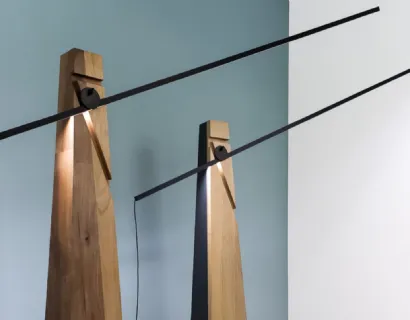 Lampada a LED in legno Astolfo di Lumen Center