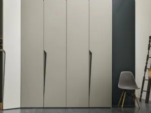 Armadio anta battente Drop in materico opaco madreperla di Tomasella