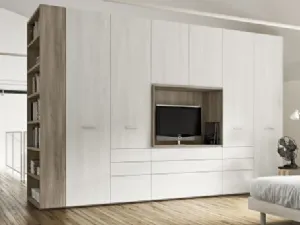 Armadio RD108 Easy con ante battenti in legno di Marka Total Living