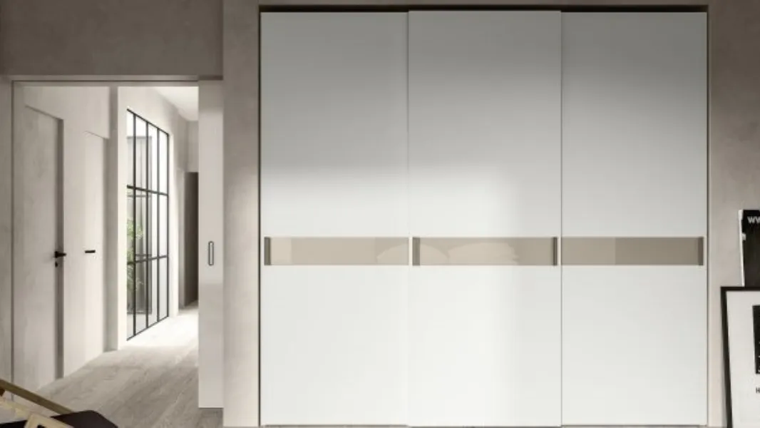 Armadio RD501 Glass con ante scorrevoli in vetro di Marka Total Living