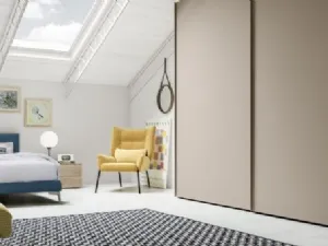 Armadio RD505 Line in legno con maniglia in lamina di Marka Total Living