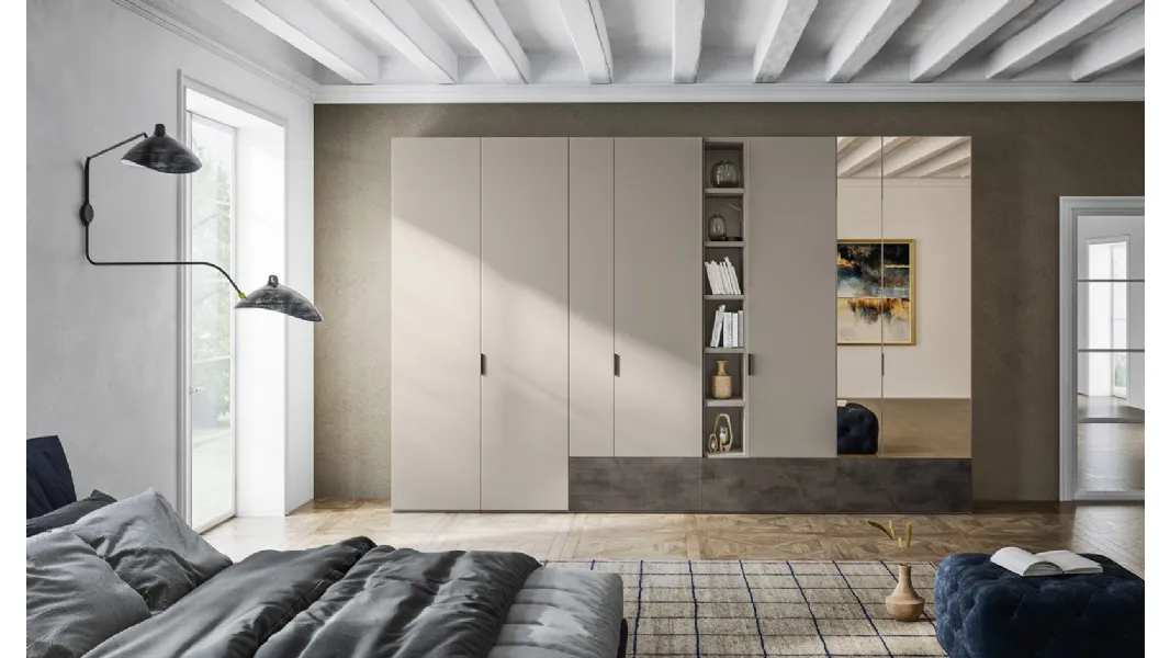Armadio Battente Virgola ZN08 finitura Nuvola con fascia finitura Pietra e pannello anta a Specchio Bronzato di Marka Total Living
