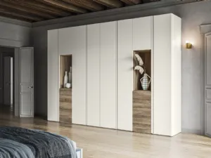 Armadio Battente Gola ZN09 finitura Perla e Rockwood Cannella di Marka Total Living