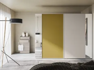 Armadio ZN25 Scorrevole Elite in laccato Verde Senape, finitura Nuvola e Specchio argentato di Marka Total Living