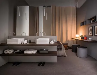 Mobile da Bagno sospeso in rovere termotrattato e laccato opaco 45 14 di Birex