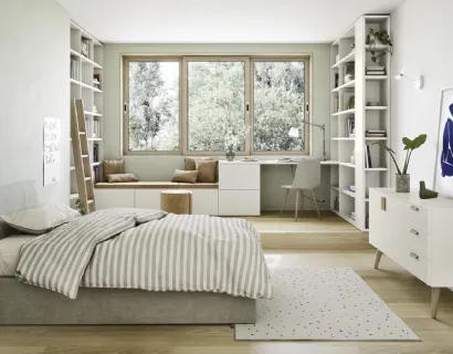 Cameretta componibile con scrivania e 2 librerie a muro Next space 01 di Nidi