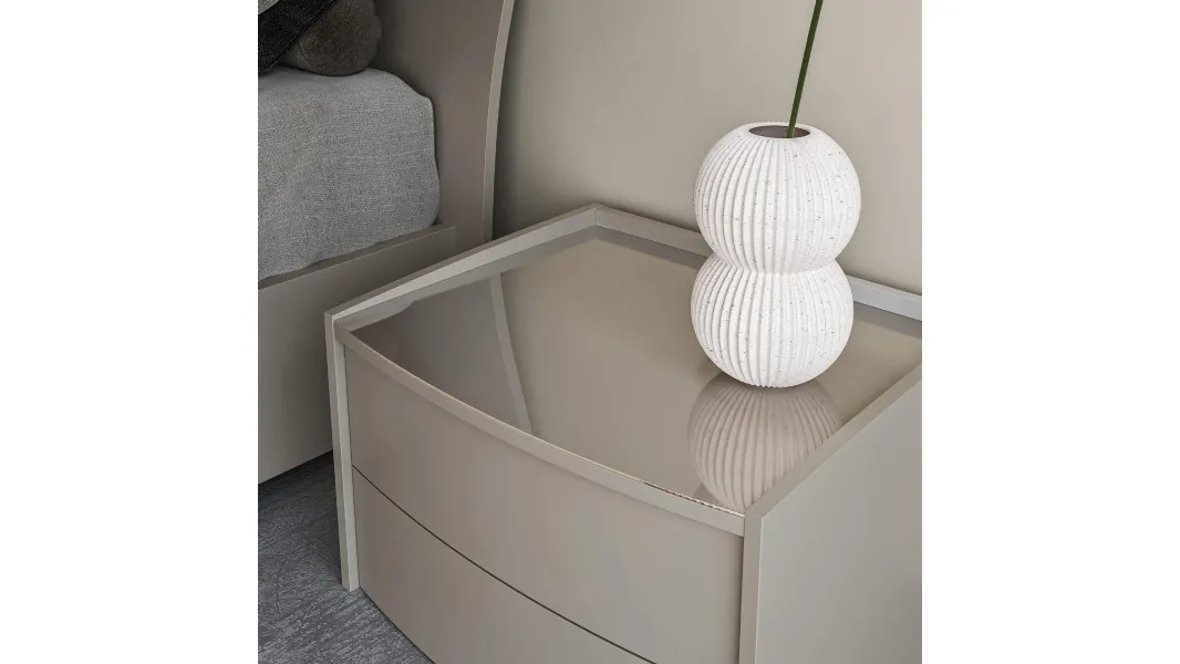 Comodino Shape di Marka Total Living