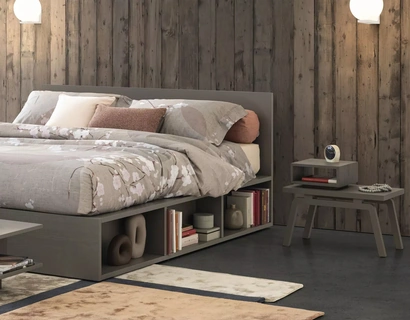 Comodino Stock con vano a giorno di Oggioni