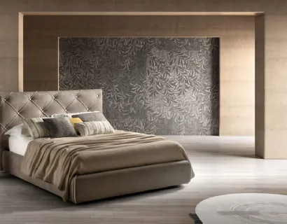 Letto in tessuto con testiera gtrapuntata lavorazione capitonnè Diamond di Bside