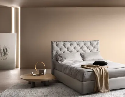 Letto imbottito con testiera lavorazione capitonné Tender di Bside