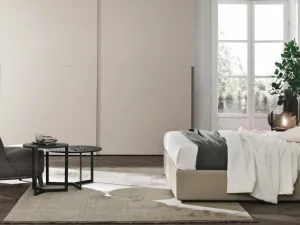 Letto Dafne in ecopelle con contenitore di Tomasella
