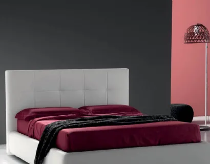 Letto in tessuto trapuntato con testiera Essential di Bside