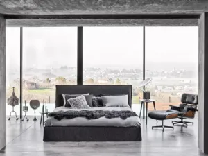Letto in tessuto con box contenitore Ghost di Gervasoni