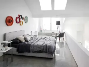 Letto Linea in tessuto di Gervasoni