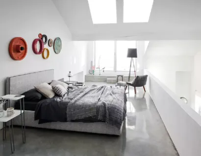 Letto Linea in tessuto di Gervasoni