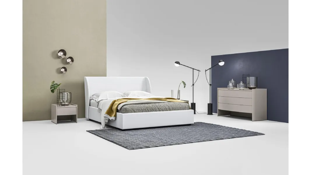 Letto in tessuto imbottito con testiera sagomata Giza GL15 di Marka Total Living