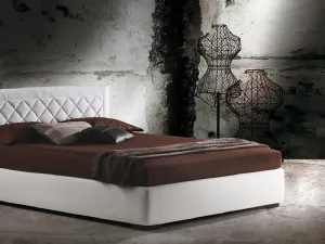 Letto Martinica con testiera trapuntata a rombi di Milano Bedding