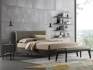 Letto con testiera Orimento di Oggioni