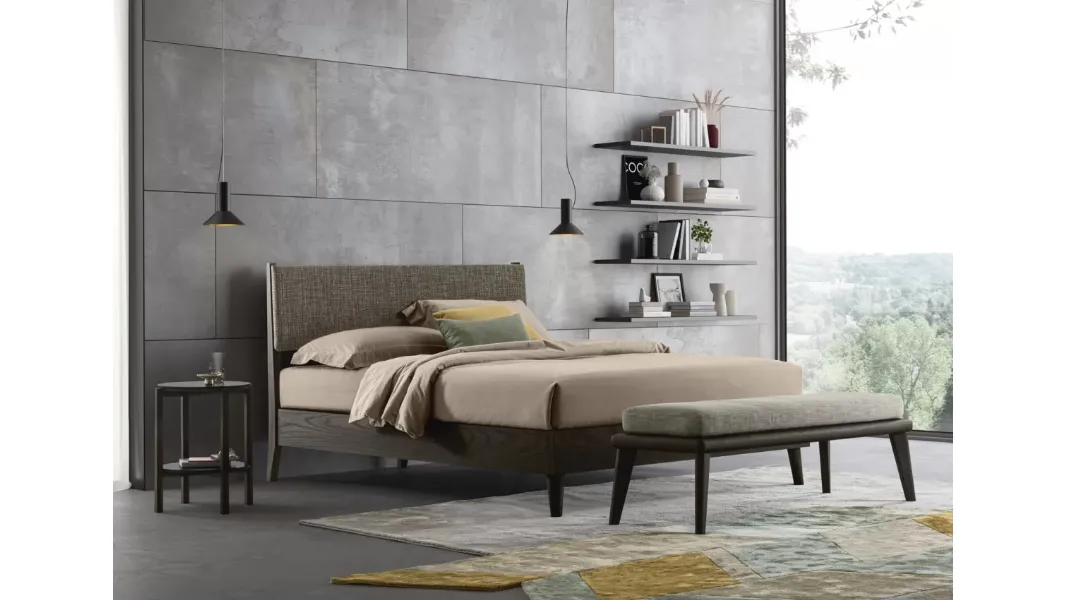 Letto con testiera Orimento di Oggioni