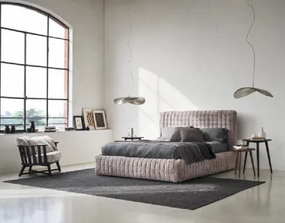 Letto in tessuto imbottito Pad di Gervasoni