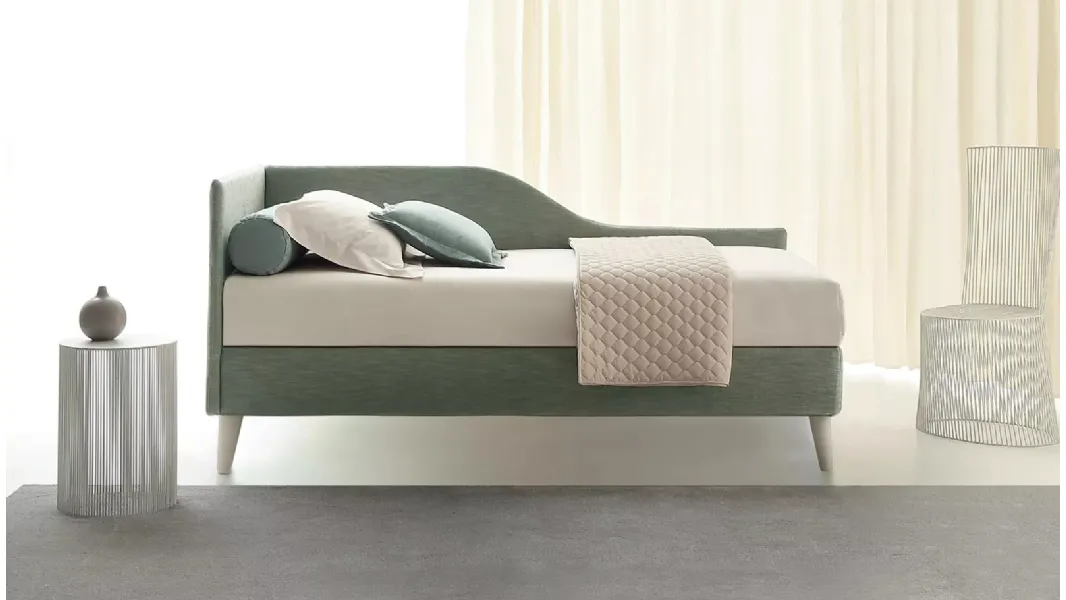 Daybed singolo con contenitore Golf 131 di Oggioni