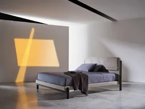 Letto in tessuto Strap di Gervasoni