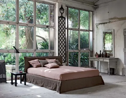 Letto in tessuto reversibile con testiera Twin Double di Veneran