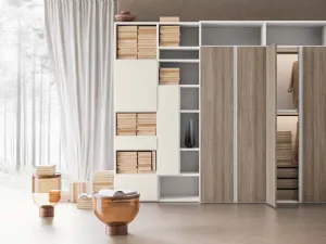 Libreria a muro Composizione Time M13 in finitura Perla e Forestal Brown di Marka Total Living