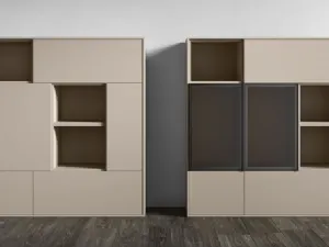 Madia RF907 in legno laccato e vetro fumè di Marka Total Living