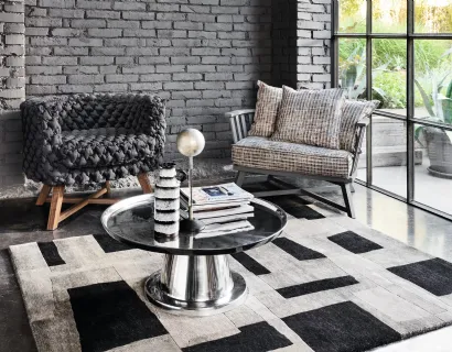 Poltroncina Gray imbottita di Gervasoni