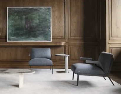 Poltrona di design in tessuto con struttura metallica Lima di Nicoline