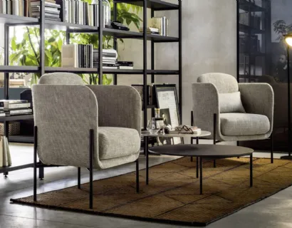 Poltroncina Haiku in tessuto imbottito di Novamobili