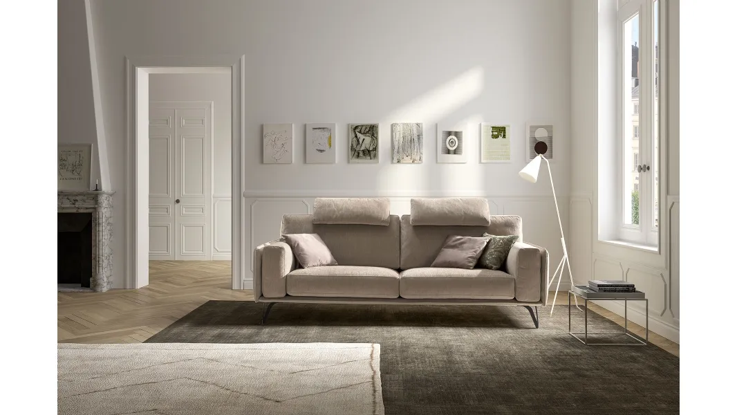 Divano lineare moderno in tessuto Living Bright di Samoa