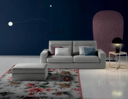 Divano lineare in tessuto Posh Bold di Samoa
