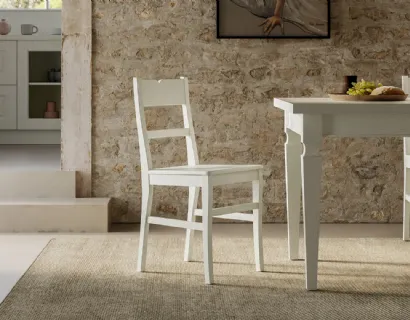 Sedia Flora in legno massello laccato di Arredo3
