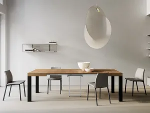 Tavolo allungabile Henri con top in melaminico e gambe in metallo verniciato di Arredo3