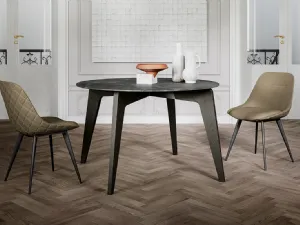 Tavolo rotondo Magic con top in laminato e gambe in massello di Frassino verniciato di Arredo3