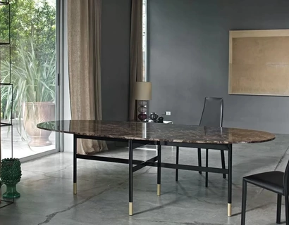 Tavolo Glamour con top in Marmo Naturale e base in acciaio laccato di Bontempi