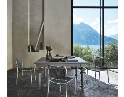 Tavolo Gray 32 in legno di Gervasoni