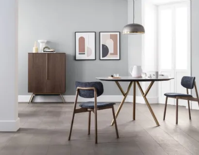 Tavolo rotondo Sunny con top in marmo Bianco di Carrara e gambe in metallo di Novamobili