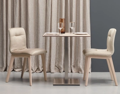 Tavolo Tiffany colonna quadrata di Scab Design