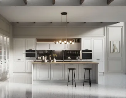 Cucina Classica Asolo in Frassino laccato a poro aperto Siberia e top in ceramica effetto marmo di Arredo3