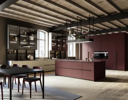 Cucina Moderna con isola Tratto 10 in Pet riciclato e piano in laminato speciale Fenix rosso Jaipur di Arredo3