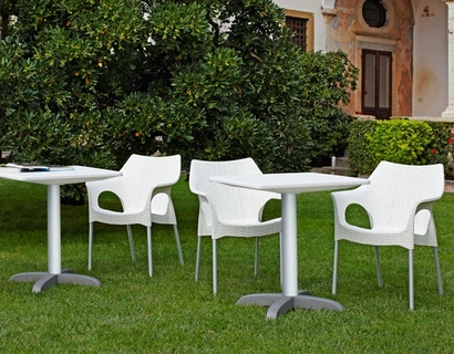 Tavolino Dodo in tecnopolimero di Scab Design